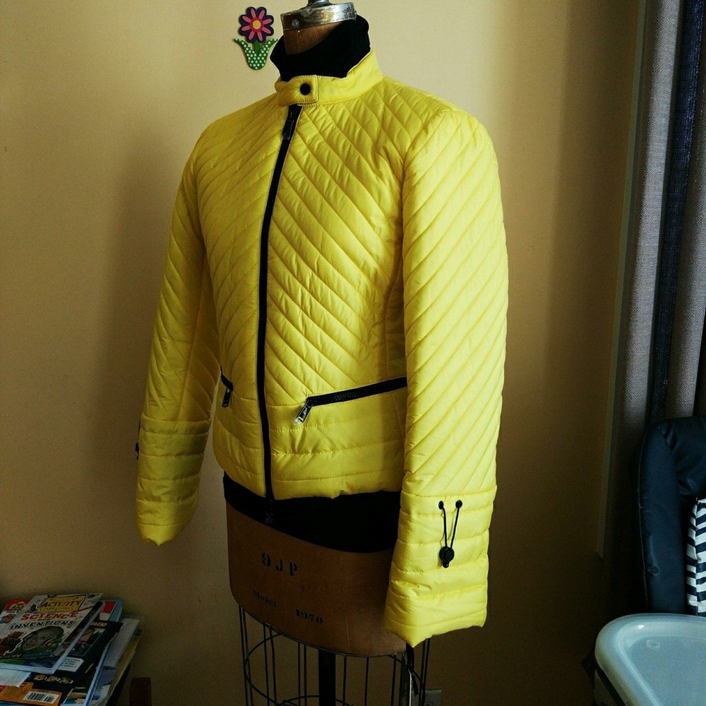 ๐๐๐ WORTH: puffer jacket ๐๐๐ - Picture 2 of 6